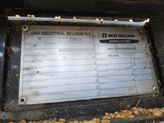 2022 New Holland CR8.90 Combine