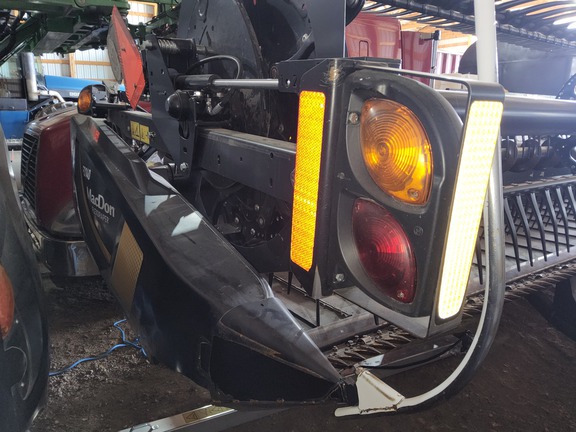 2019 MacDon FD140 Header Combine