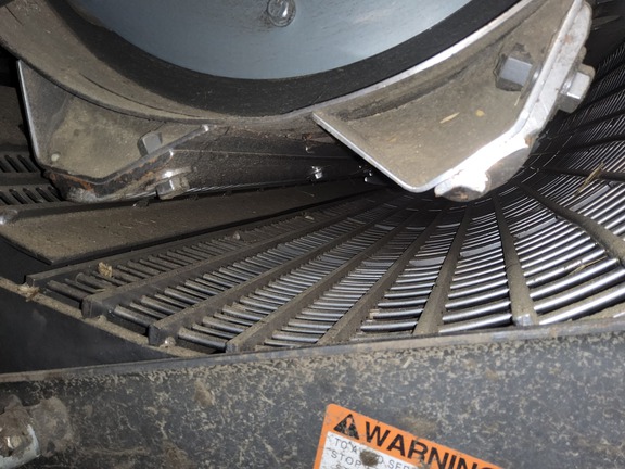 2019 CLAAS 740 Combine