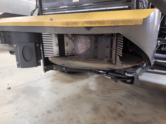 2019 CLAAS 740 Combine