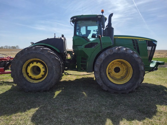 2018 John Deere 9520R Tractor 4WD