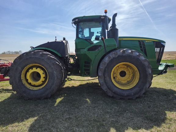 2018 John Deere 9520R Tractor 4WD