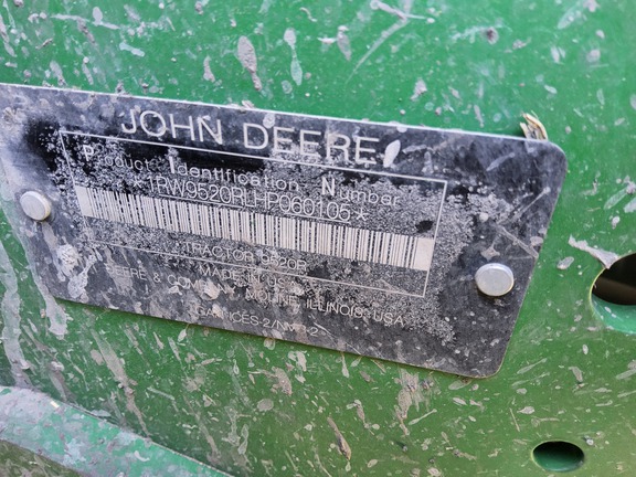 2018 John Deere 9520R Tractor 4WD