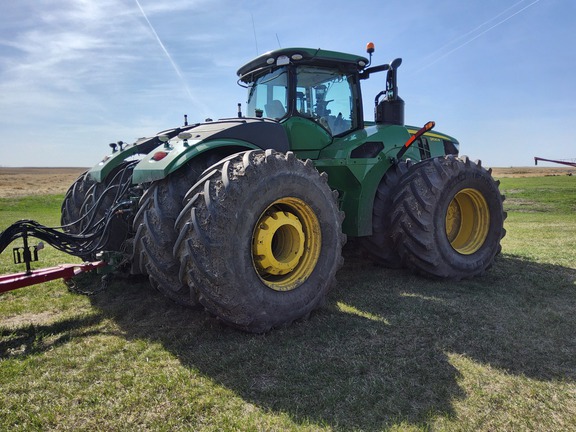 2018 John Deere 9520R Tractor 4WD