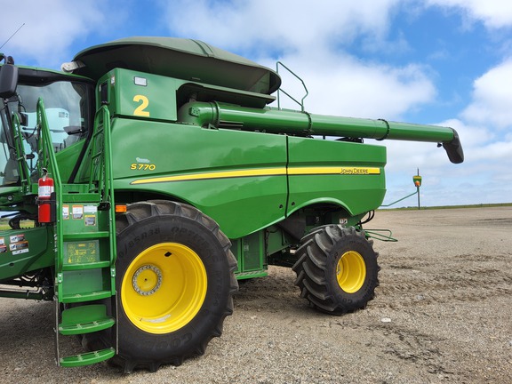2020 John Deere S770 Combine