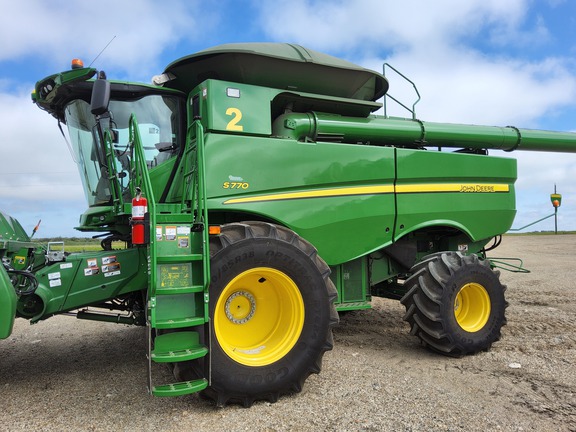 2020 John Deere S770 Combine