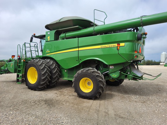 2020 John Deere S770 Combine