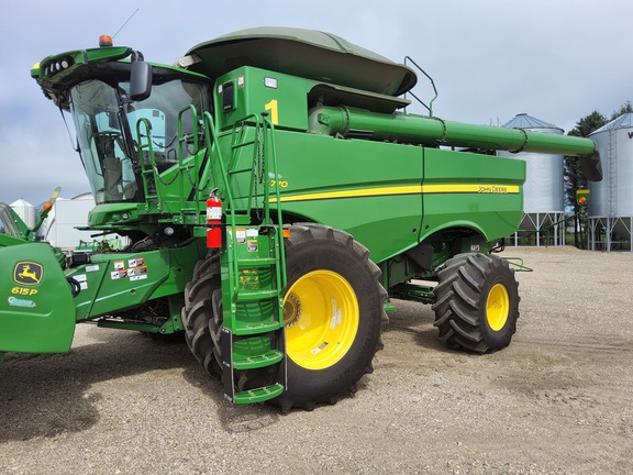 2020 John Deere S770 Combine