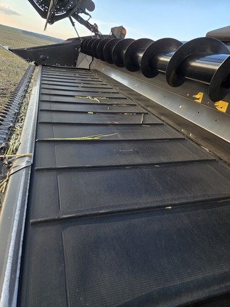 2021 MacDon FD140 Header Combine