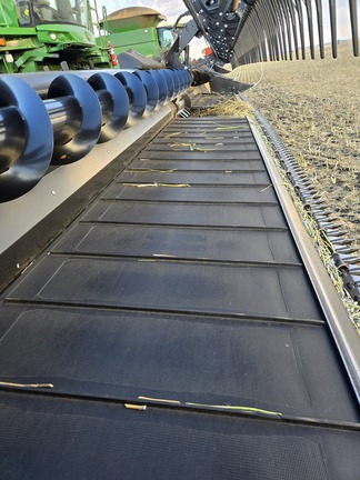 2021 MacDon FD140 Header Combine