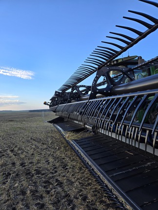 2021 MacDon FD140 Header Combine