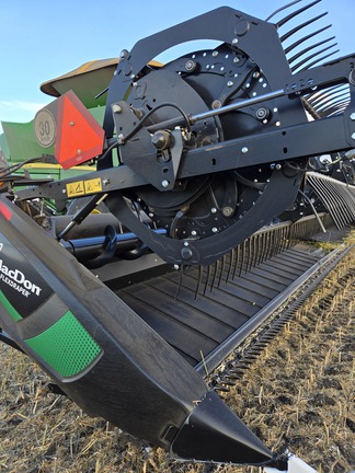 2021 MacDon FD140 Header Combine