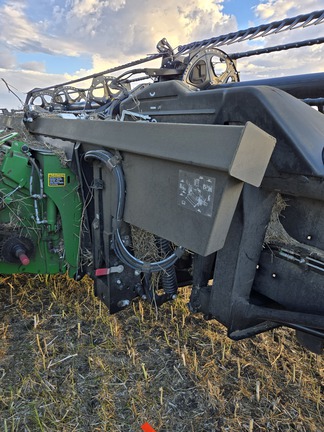 2021 MacDon FD140 Header Combine