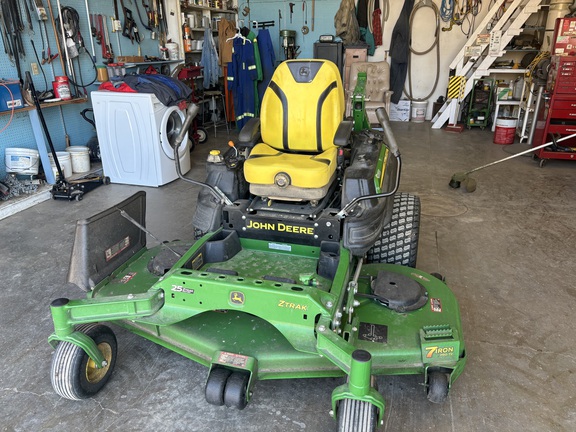 2022 John Deere Z950R Mower/Zero Turn