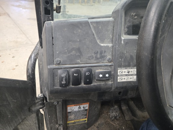 2023 John Deere XUV 835M ATV