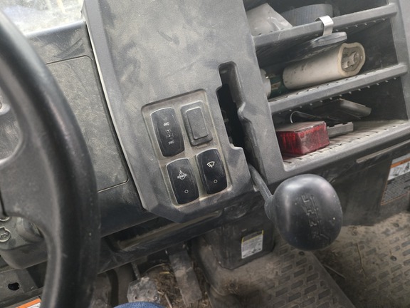 2023 John Deere XUV 835M ATV