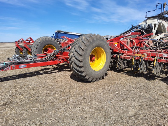 2018 Bourgault 3320QDA Air Seeder