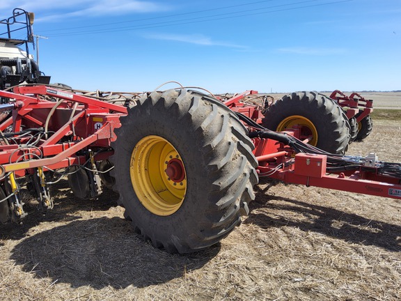 2018 Bourgault 3320QDA Air Seeder