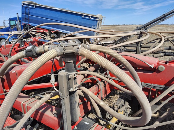 2018 Bourgault 3320QDA Air Seeder
