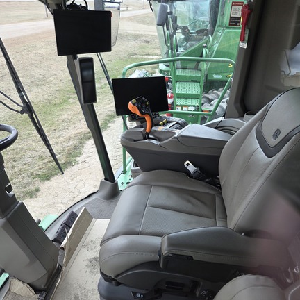 2024 John Deere X9 1000 Combine