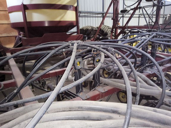 2011 Seed Hawk 6012 Air Seeder