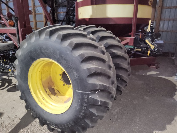 2011 Seed Hawk 6012 Air Seeder