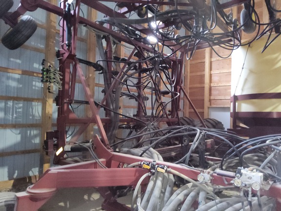 2011 Seed Hawk 6012 Air Seeder