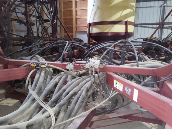 2011 Seed Hawk 6012 Air Seeder