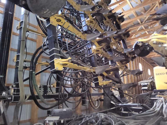 2018 Seed Master 8012 Air Seeder