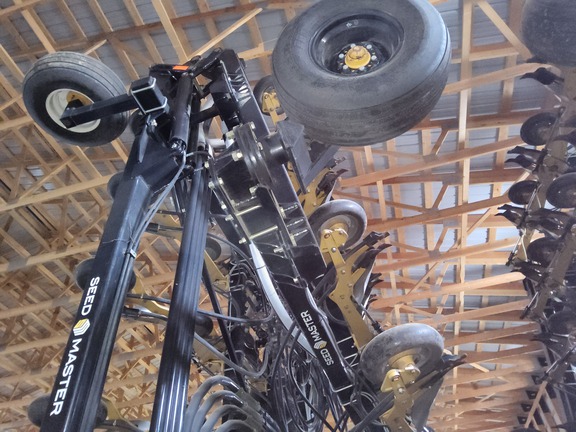 2018 Seed Master 8012 Air Seeder