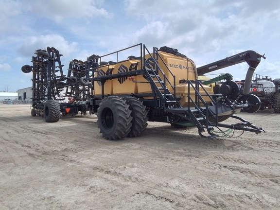 2018 Seed Master 8012 Air Seeder
