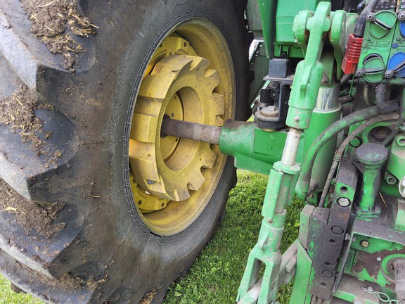 2010 John Deere 7230 Premium Tractor