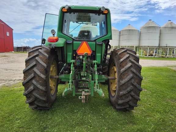 2010 John Deere 7230 Premium Tractor