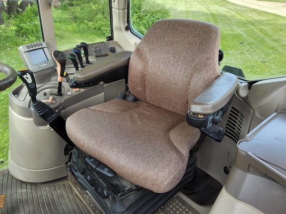 2010 John Deere 7230 Premium Tractor