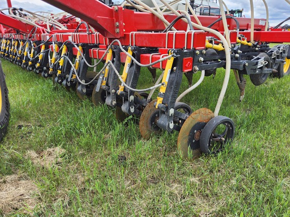2022 Bourgault 3335QDA Air Seeder