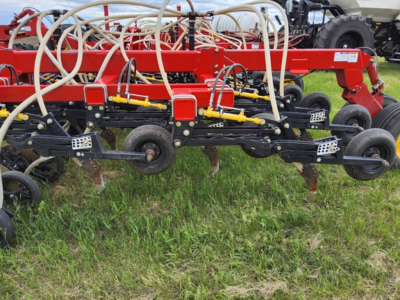 2022 Bourgault 3335QDA Air Seeder