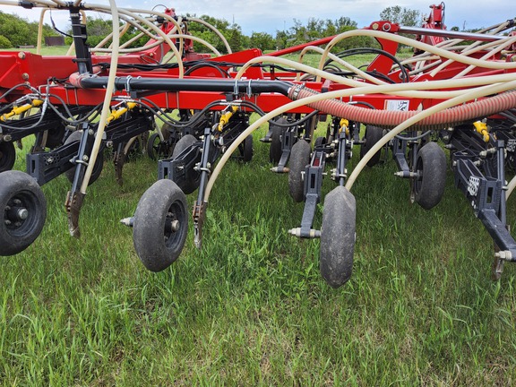 2022 Bourgault 3335QDA Air Seeder