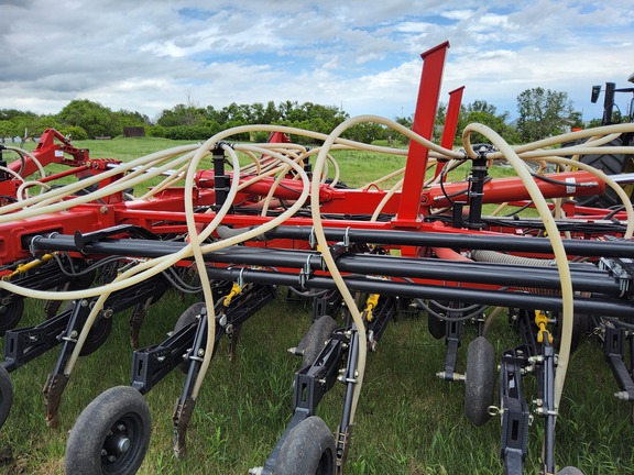2022 Bourgault 3335QDA Air Seeder
