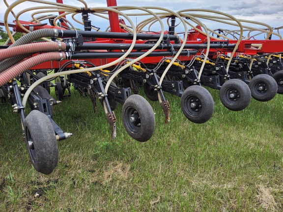 2022 Bourgault 3335QDA Air Seeder