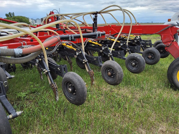 2022 Bourgault 3335QDA Air Seeder