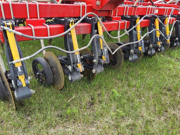 2022 Bourgault 3335QDA Air Seeder
