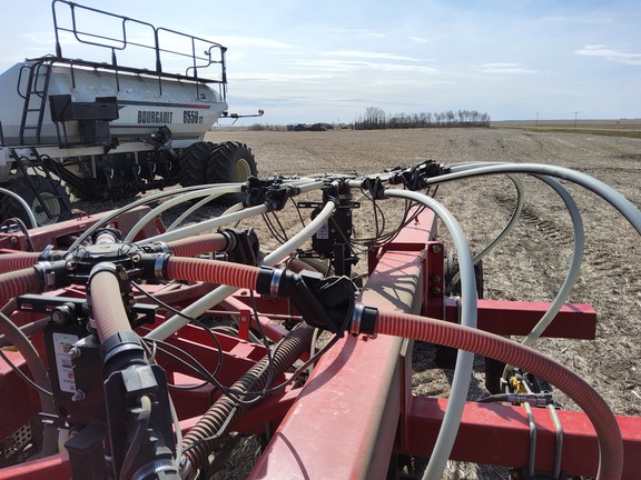 2023 Bourgault 3335QDA Air Seeder