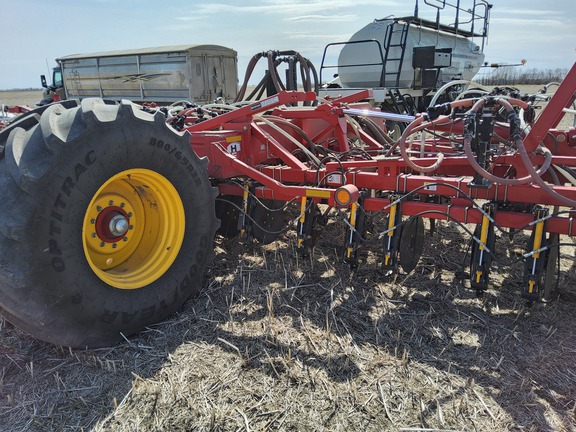 2023 Bourgault 3335QDA Air Seeder