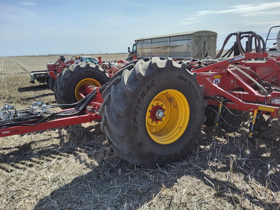 2023 Bourgault 3335QDA Air Seeder