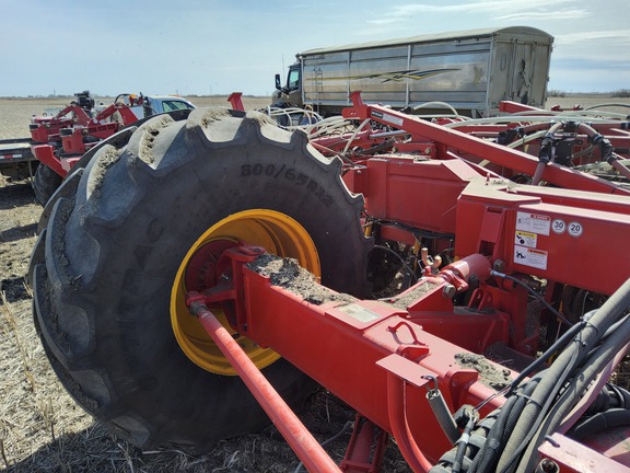 2023 Bourgault 3335QDA Air Seeder