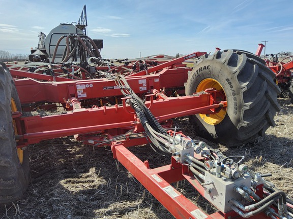 2023 Bourgault 3335QDA Air Seeder