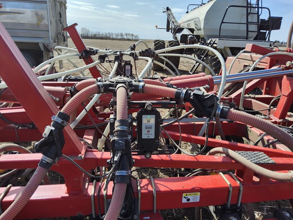 2023 Bourgault 3335QDA Air Seeder