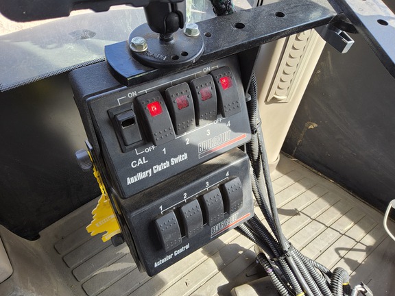 2023 Bourgault 3335QDA Air Seeder