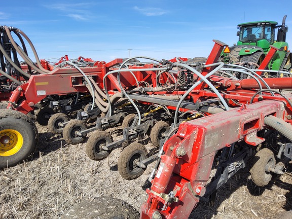 2023 Bourgault 3335QDA Air Seeder
