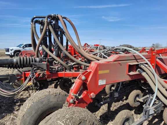 2023 Bourgault 3335QDA Air Seeder
